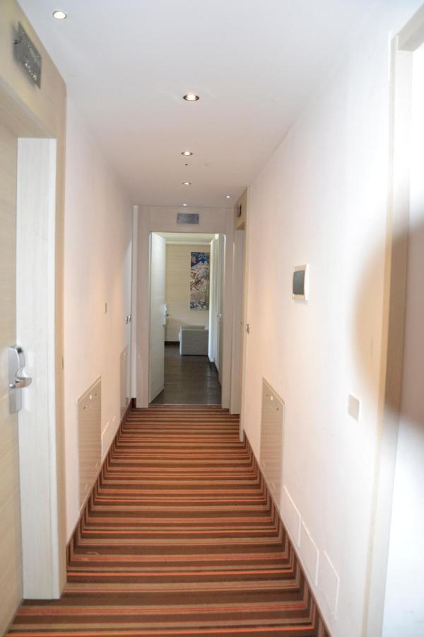 Hotel Bucaneve Bardonecchia Bagian luar foto