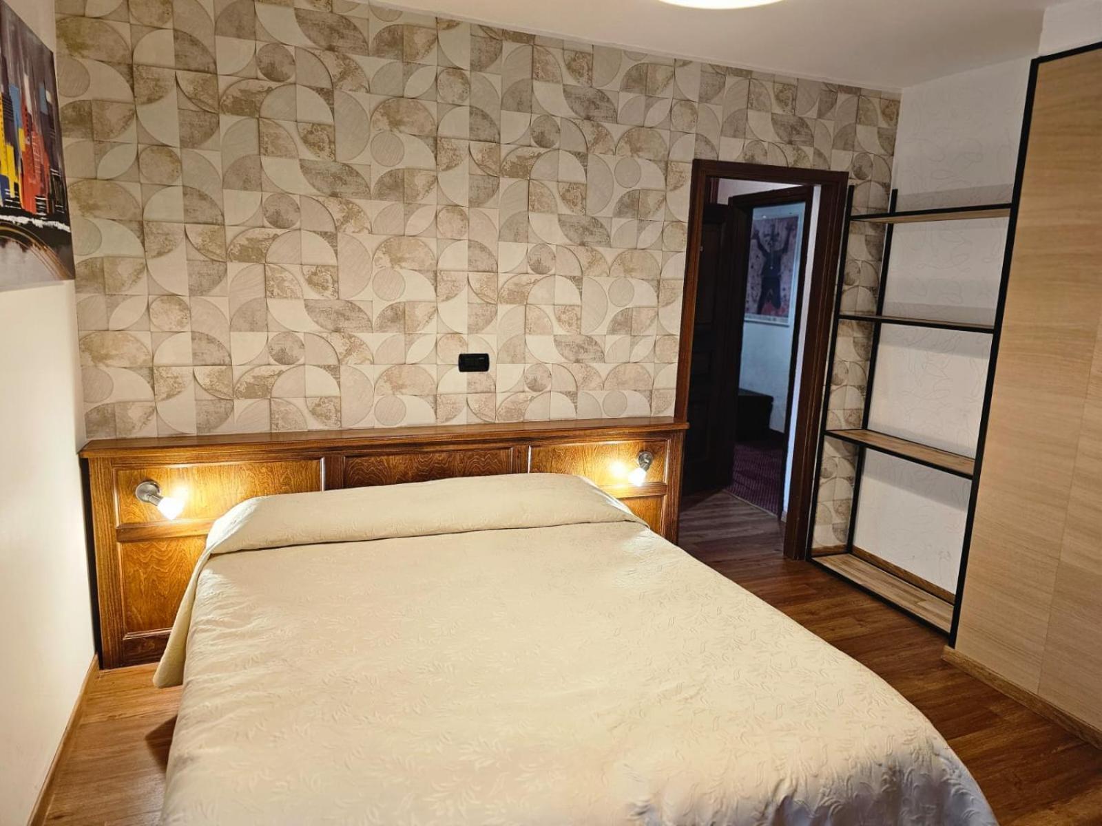 Hotel Bucaneve Bardonecchia Bagian luar foto