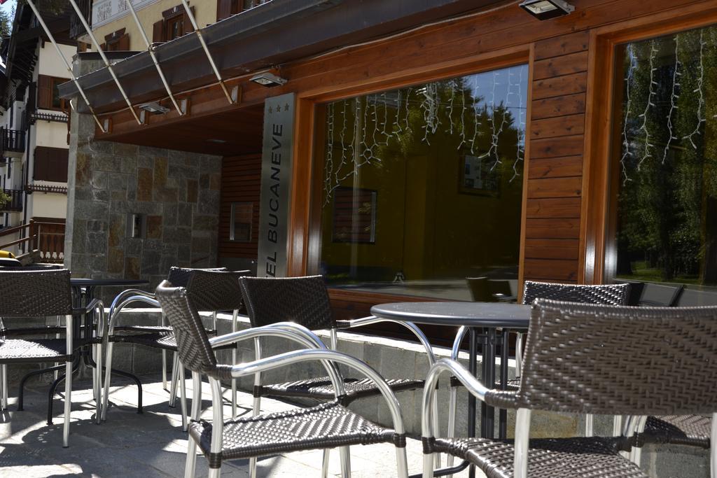 Hotel Bucaneve Bardonecchia Bagian luar foto