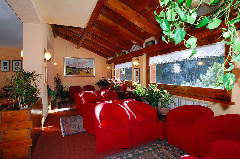 Hotel Bucaneve Bardonecchia Bagian luar foto